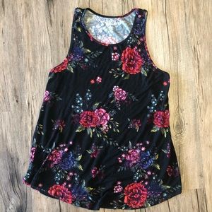 Mudd Small floral flowy tank